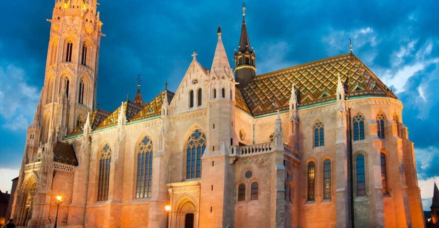 3-Hour Orientation Walking Tour of Buda and Pest - The Public-Transport Crossing: Pest to Buda the Smart Way