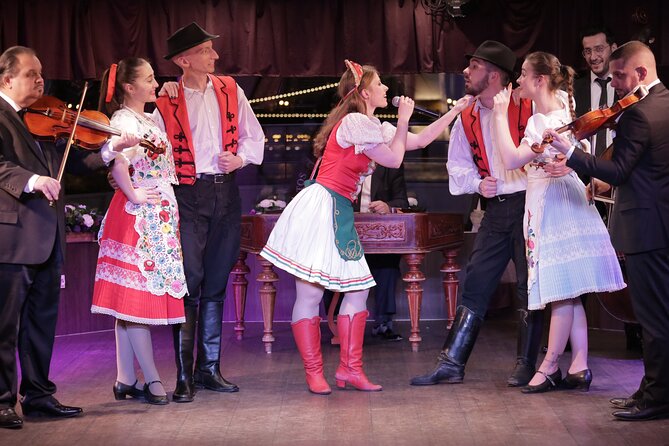 4 Course Dinner Cruise with Operetta, Folk Show and Welcome Drink - University of Technology and Balna: Modern Budapest on the East Bank