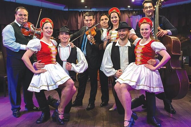 4 Course Dinner Cruise with Operetta, Folk Show and Welcome Drink - The 4-Course Dinner: What You’re Actually Buying