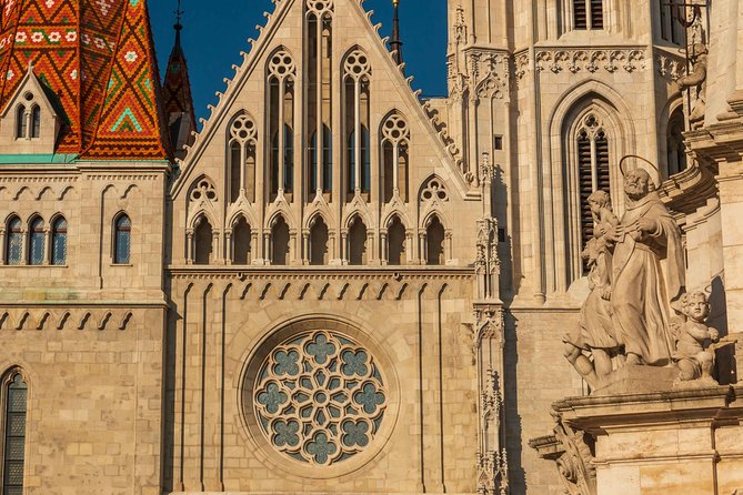 4 hours long private minivan tour in Budapest - Citadella and Gellert Hill: The Danube View Setup
