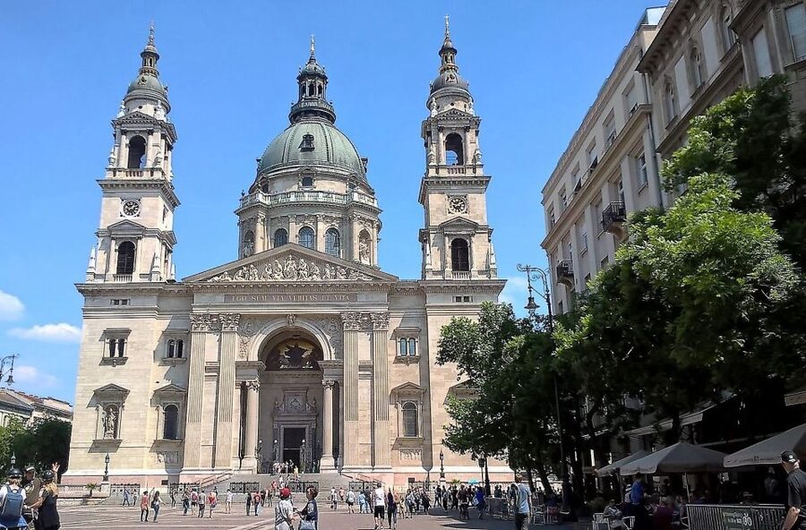 6 hour Budapest walking tour - Who this tour suits best (and who might not)