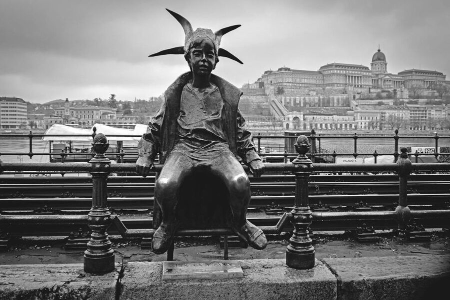 6 hour Budapest walking tour - Pest highlights: St. Stephen’s Basilica, the Parliament area, and Andrassy Avenue’s grand loop