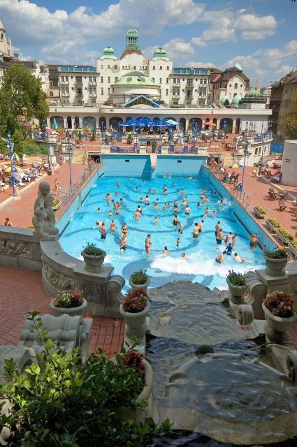 6 hour Budapest walking tour - What you really get for $223 per person