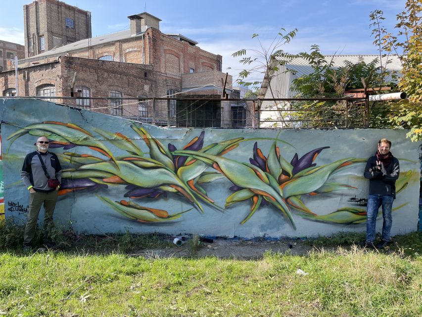 Alternative Bike tour: Graffiti Wall and Peace - Stop at the Legal Graffiti Wall: Art You Can Actually Sit With