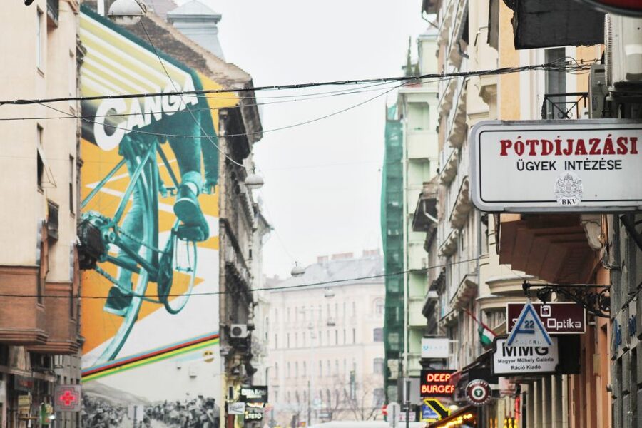 Alternative Budapest Walking Tour - What to Bring (So You Don’t Hate the Middle of the Tour)