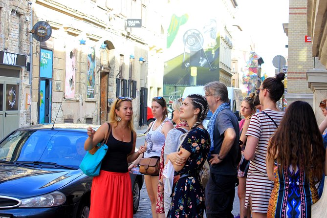 Alternative Budapest Walking Tour - Józsefváros (8th district): where the underground scene took shape