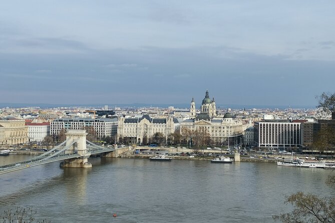 Best Historical Sights of Budapest Tour - Hungarian Parliament and Liberty Square statues: what the city memorializes