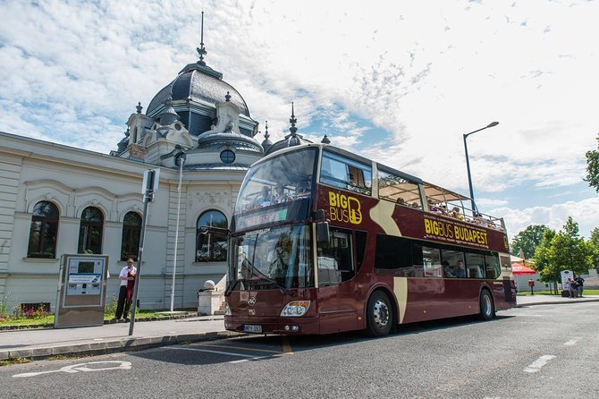 Big Bus Budapest Hop-On Hop-Off Bus and Walking Tour - Comfort, crowds, and real-world logistics