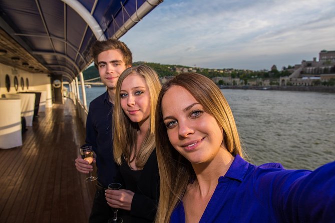 Booze Cruise Budapest Sightseeing Danube Cruise - Margaret Island and the Three-Way Bridge Connection