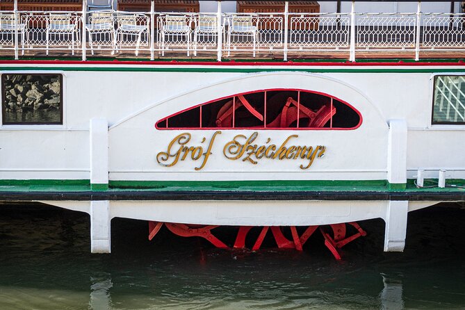 Bottomless Brunch and Cruise with Prosecco in Budapest - Drinks included: prosecco (if selected), plus tea/coffee and soft drinks
