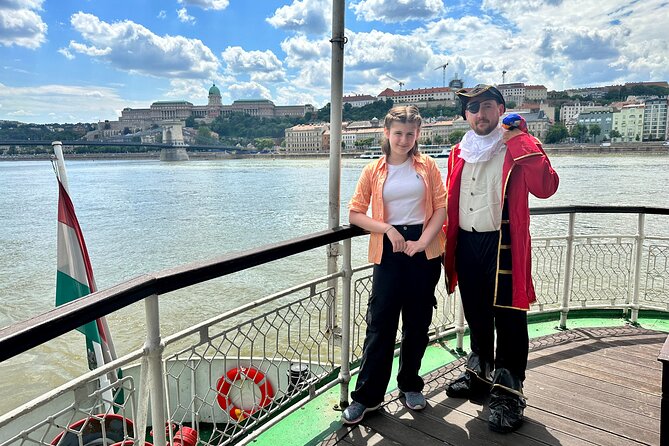 Bottomless Brunch and Cruise with Prosecco in Budapest - Who should book this and who should skip it
