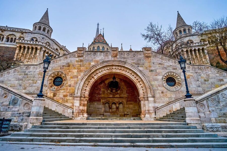 Buda Castle District and Matthias Church Private Tour - Buda Castle Courtyards and Gardens: The Calm Between the Icons