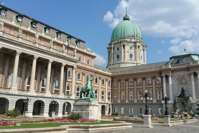 Buda Castle Private Walking Tour: A Kingdom of Many Nations - Stop 1: Buda Castle on Castle Hill’s narrow, cobbled streets