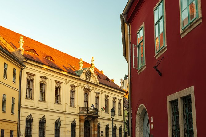 Buda Castle Quarter Walking Tour - Arpad Toth Promenade (Setany) and Hadik’s Balls