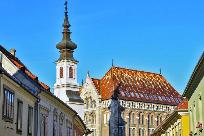 Buda Castle Walking Tour with Audioguide on Your Smartphone - Offline GPS and smartphone reliance: the tech reality