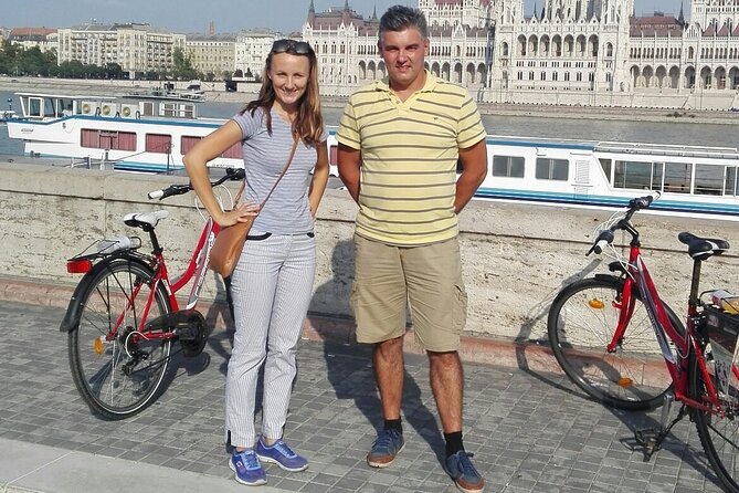 Budapes Grand Sightseeing Bike Tour - Liberty Square’s monuments: 20th-century stories you can’t ignore