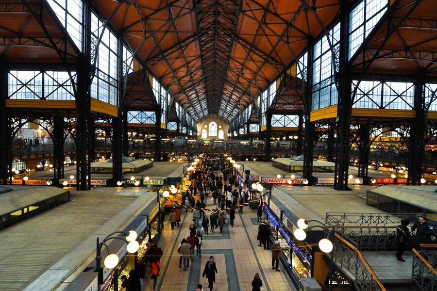Budapest: 3-Hour Grand City Tour and Castle Walk - Strolling the Castle Hill Vibe Without Spending All Day