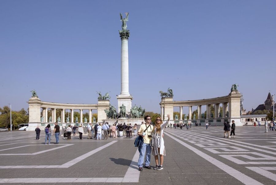 Budapest: 3-Hour Trabant Sightseeing Tour - Pickup Setup: Starting Wherever You Want in Budapest