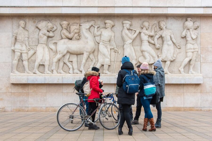 Budapest: 3-Hour Walking Tour About Communism (Small Group) - A drink in a retro café from the 1970s to 1961: why this stop matters
