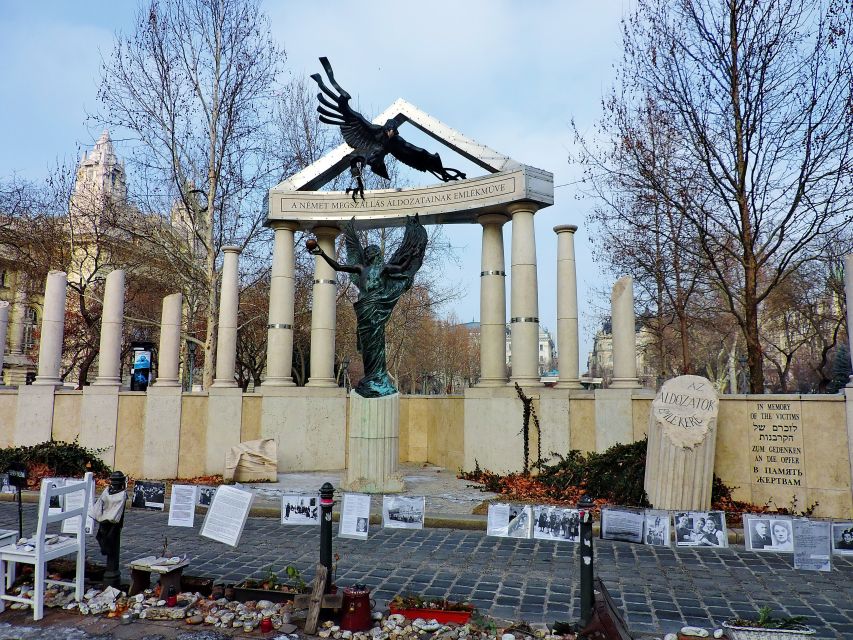 Budapest: 3-Hour Walking Tour About Communism (Small Group) - What the historian-led Communism story actually teaches you