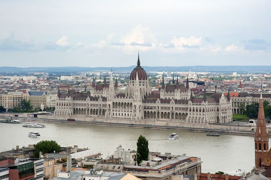 Budapest 3-Hour Walking Tour in Italian - Key points to know before you go