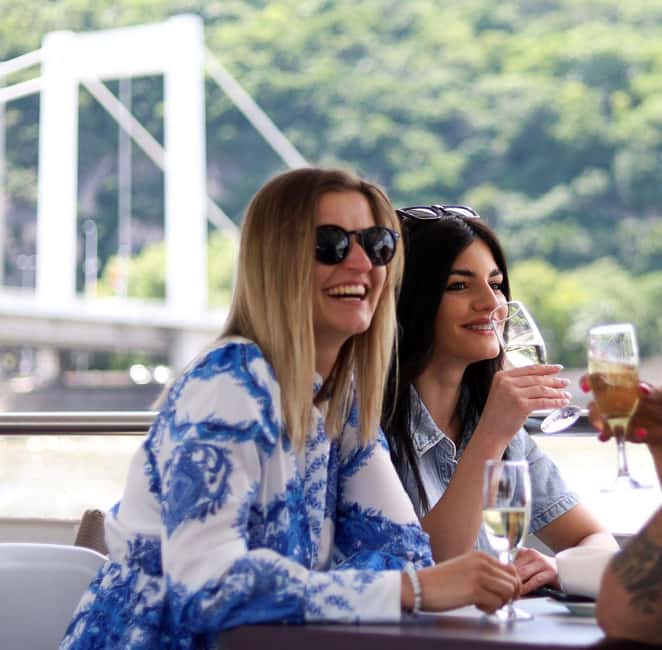 Budapest: 60-Minute Panoramic Cruise with Drink included - Price and Value: Is $22 a Smart Deal Here?