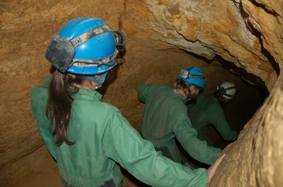 Budapest: Adventure Caving Tour with Guide - Quick hits before you book