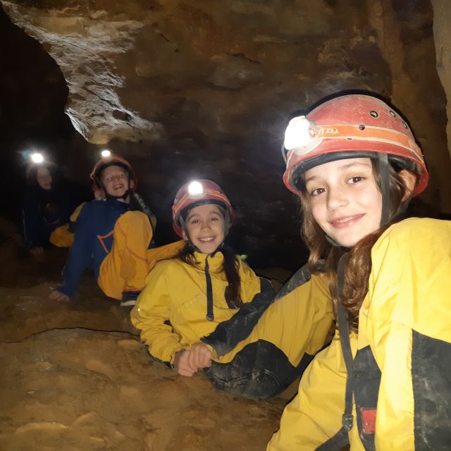 Budapest: Adventure Caving Tour with Guide - Getting there: Pal-völgyi Caves and bus directions that save time