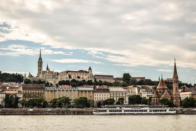 Budapest All In - Full Day Tour with Lunch & Metro Pass - Lunch with Hungarian set menu, dessert, and the 18+ drink rule