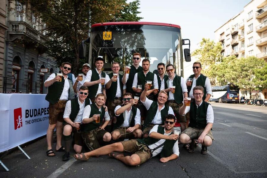 Budapest: BeerBus Sightseeing Tour with unlimited beer - What the one-hour timing changes (and how to plan around it)
