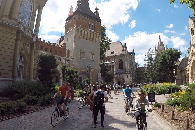 Budapest Bike Tour with Hungarian Goulash - Meeting point and the ride setup: bikes, helmets, and the pace