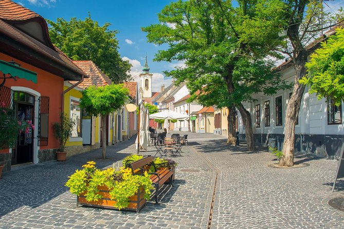 Budapest-Bratislava One-Way Sightseeing Transfer - Stop 2: Visegrád Castle ruins, Citadel Museum, and those big Danube views
