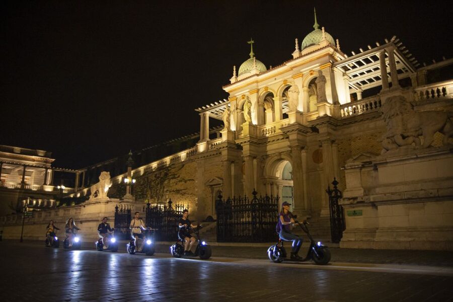 Budapest: Buda Castle E-Scooter Evening Tour - What to Wear and Bring for a Sunset-to-Night Ride