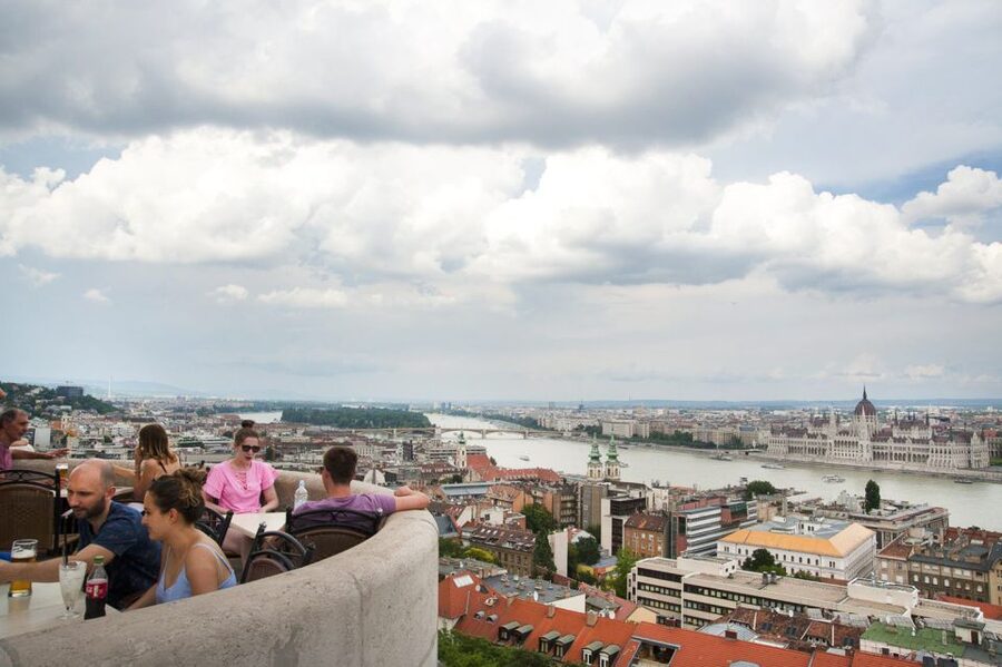 Budapest: Buda Castle Walking Tour in German - Buda Castle District on Foot: Why the Route Works
