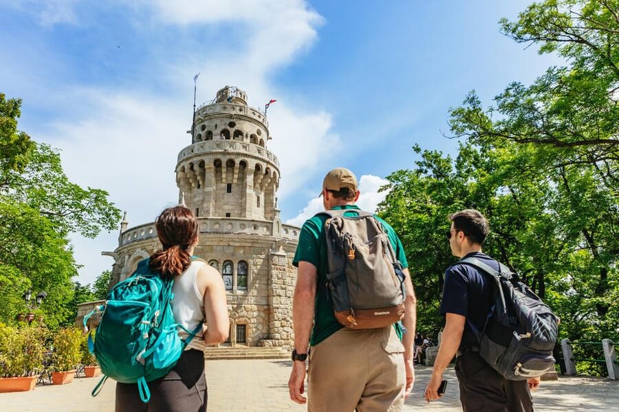 Budapest: Buda Hills Guided Hiking Tour with Optional Lunch - Optional lunch: langos and when it helps