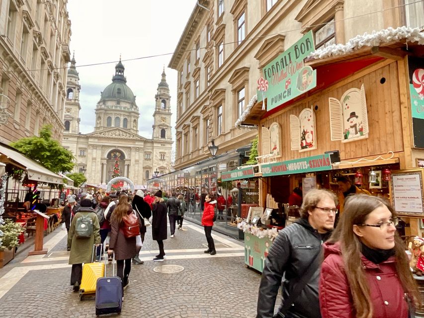 Budapest: Christmas Market Guided Walking Tour with Tastings - Where This Tour Fits Best (And Who Should Skip It)
