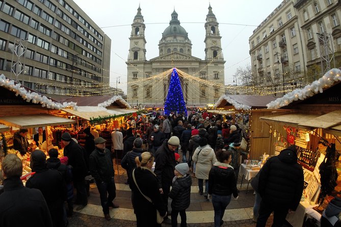 Budapest Christmas Walking Tour & Entry to St Stephen's Basilica - Erzsébet Square and Váci Street: shopping streets with Christmas energy