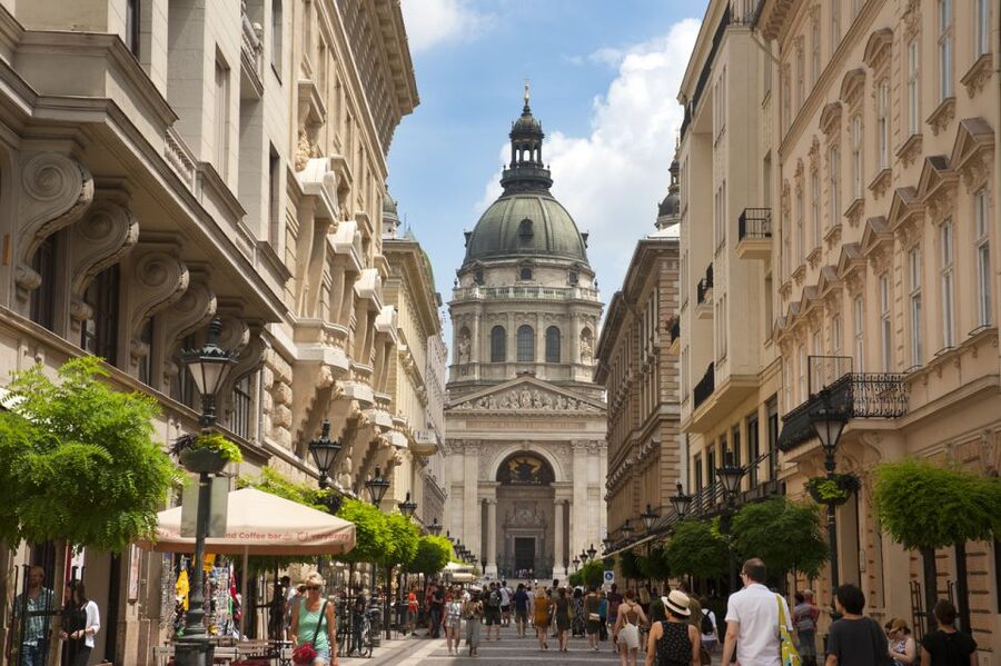 Budapest: City Center Walking Tour - Marcius 15 Square and the Gothic Great Blessed Lady cathedral
