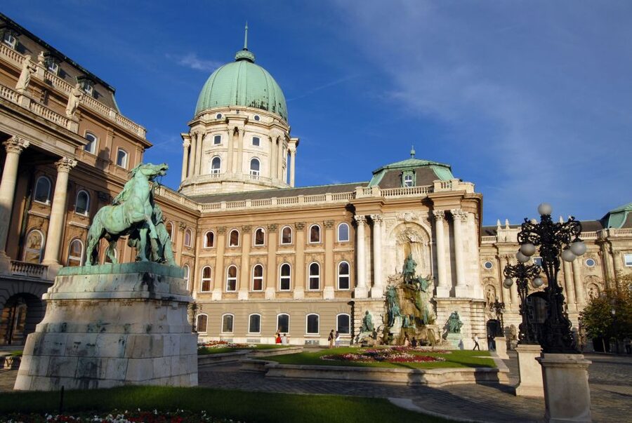 Budapest: City Discovery Tour - Price and value: how $49 fits a 3-hour highlights plan