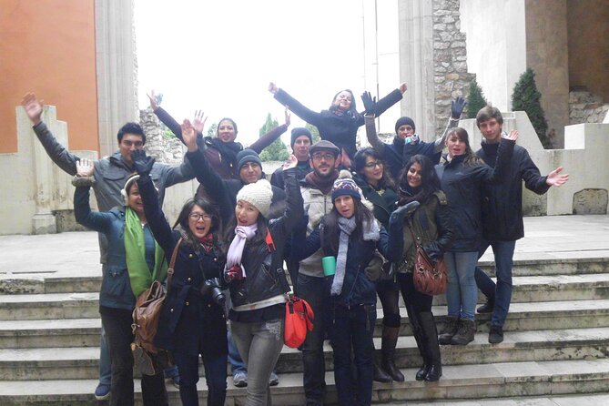 Budapest City Landmarks Walking Tour in 2 Hours - A two-hour Budapest walk that doubles as your bearings plan