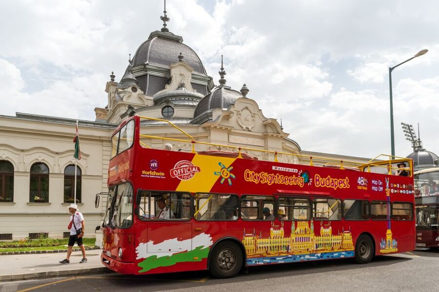 Budapest: City Sightseeing Hop-On Hop-Off Bus Tour & Extras - The Red Route Schedule: Your Best Window to Ride