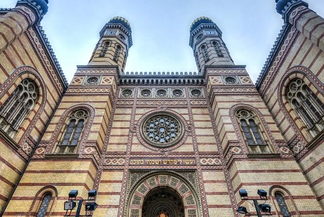 Budapest City Walk in Jewish Quarter - How the Synagogue Triangle Shapes the Day: Dohány, Kazinczy, Rumbach