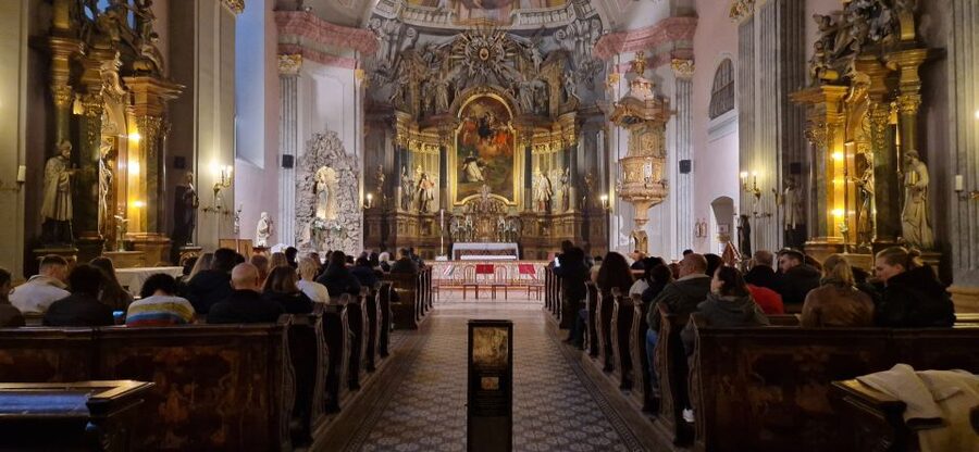Budapest: Classical Music Concert in St. Michael's Church - The Real-World Experience: Atmosphere, Pace, and Listening Mode