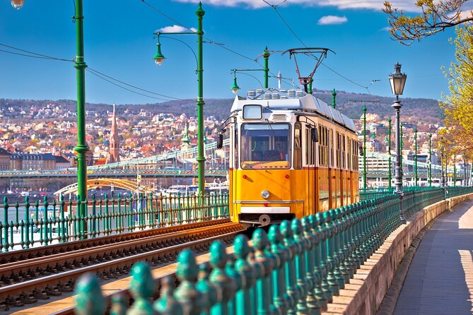 Budapest Danube River Cruise with Old Town Walking Tour - The Danube River Stop: 1 Hour Onboard with Pre-Booked Tickets and Audio Guide