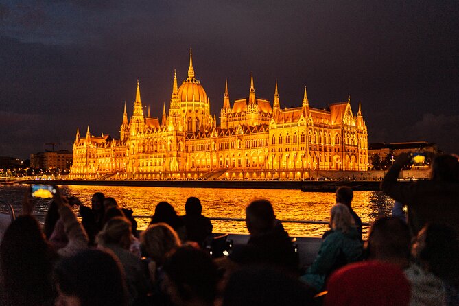 Budapest Danube River Sightseeing Night Cruise with Drink - Photo and window strategy: how to beat reflections