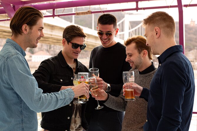 Budapest Danube Sightseeing Cruise with Unlimited Drinks - Unlimited Drinks: What You’re Getting and How to Not Be Surprised