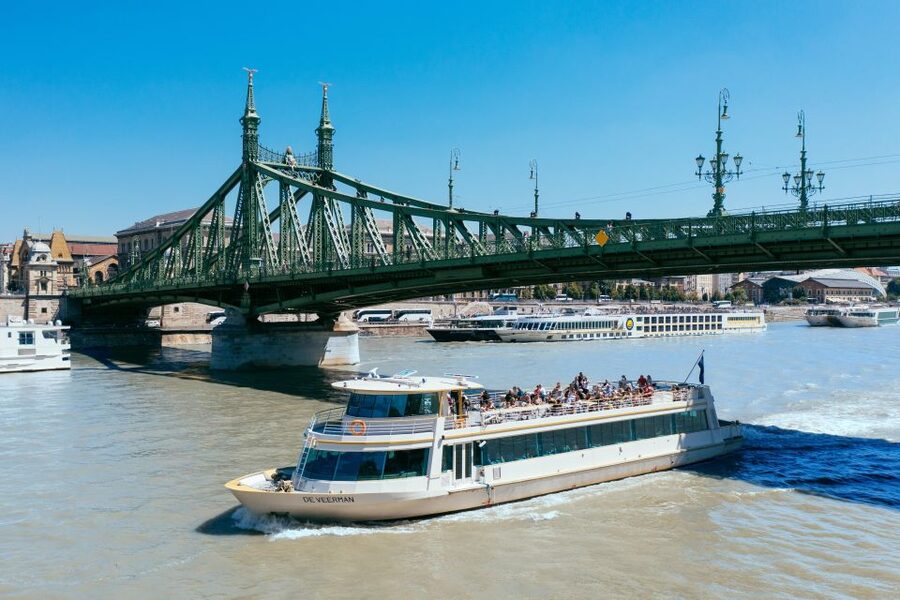 Budapest: Day or Night River Cruise on Panoramic Boat - What’s included (and what to plan for)