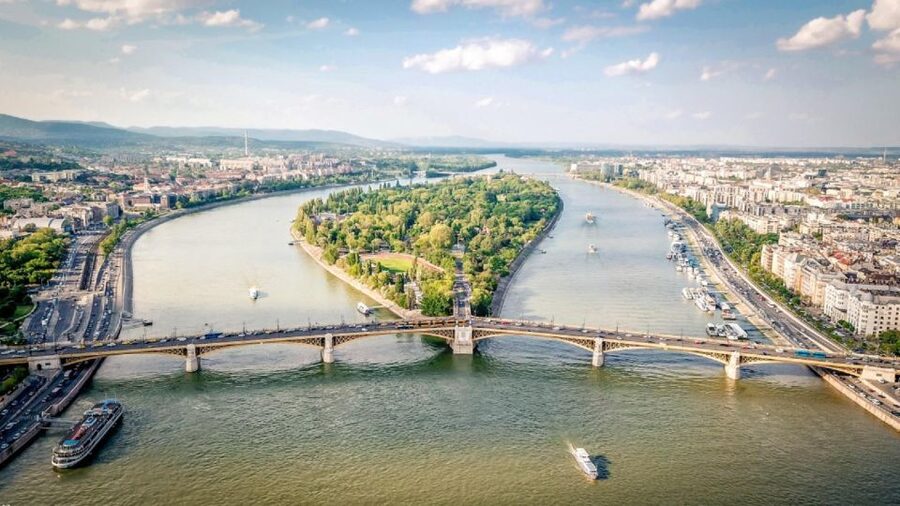 Budapest: Day or Night River Cruise on Panoramic Boat - Who this cruise is best for