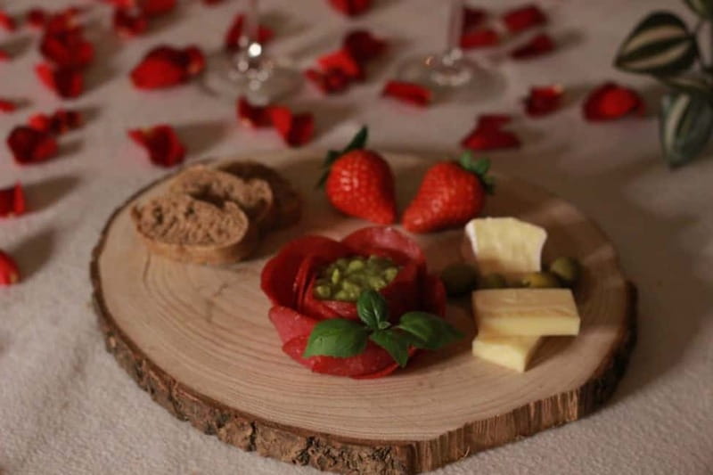 BUDAPEST, Day Spa : Couples Massage with Roses Bubble Bath - 60 Minutes of Couples Massage: Shared Time, Professional Hands