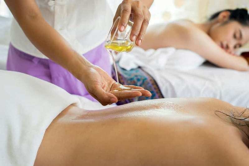 Budapest, Day Spa: Sauna, Massage and Relaxation Room - The 60-Minute Couples Massage: How to Make It Feel Worth It